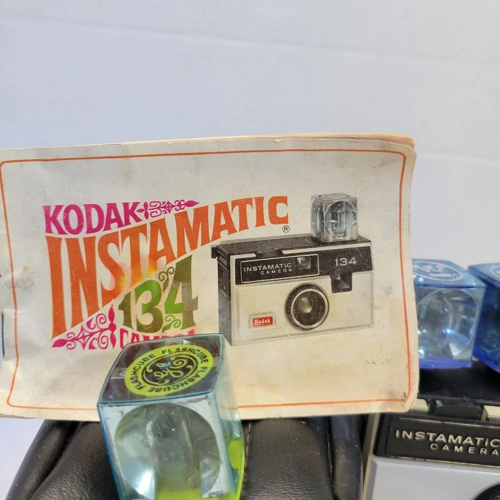Kodak Instamatic 134 Camera *UNTESTED* Case And Operating Instruction Manual